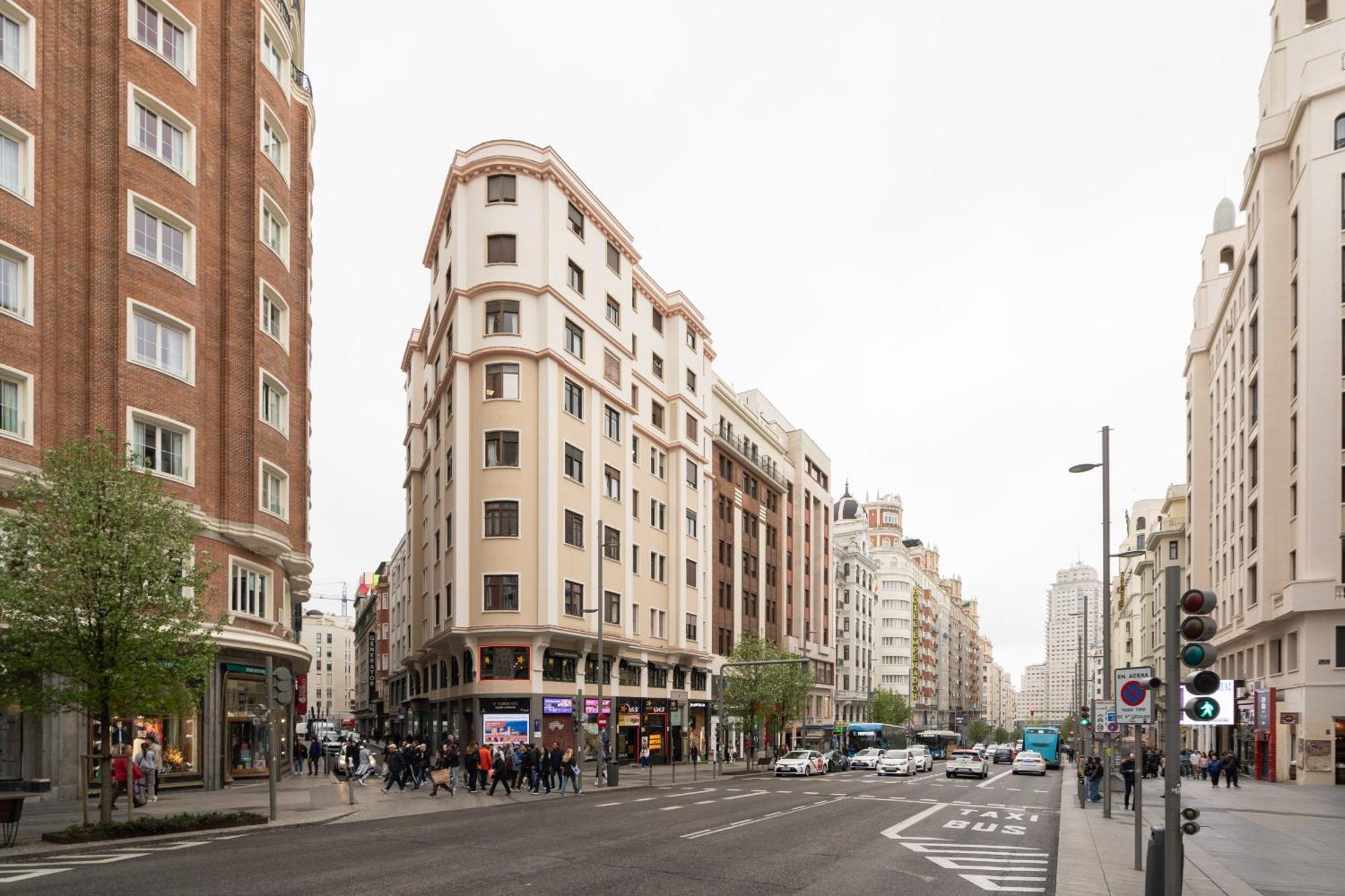 Ferienwohnung Apartamento Reformado De Lujo En Gran Via Madrid Exterior foto